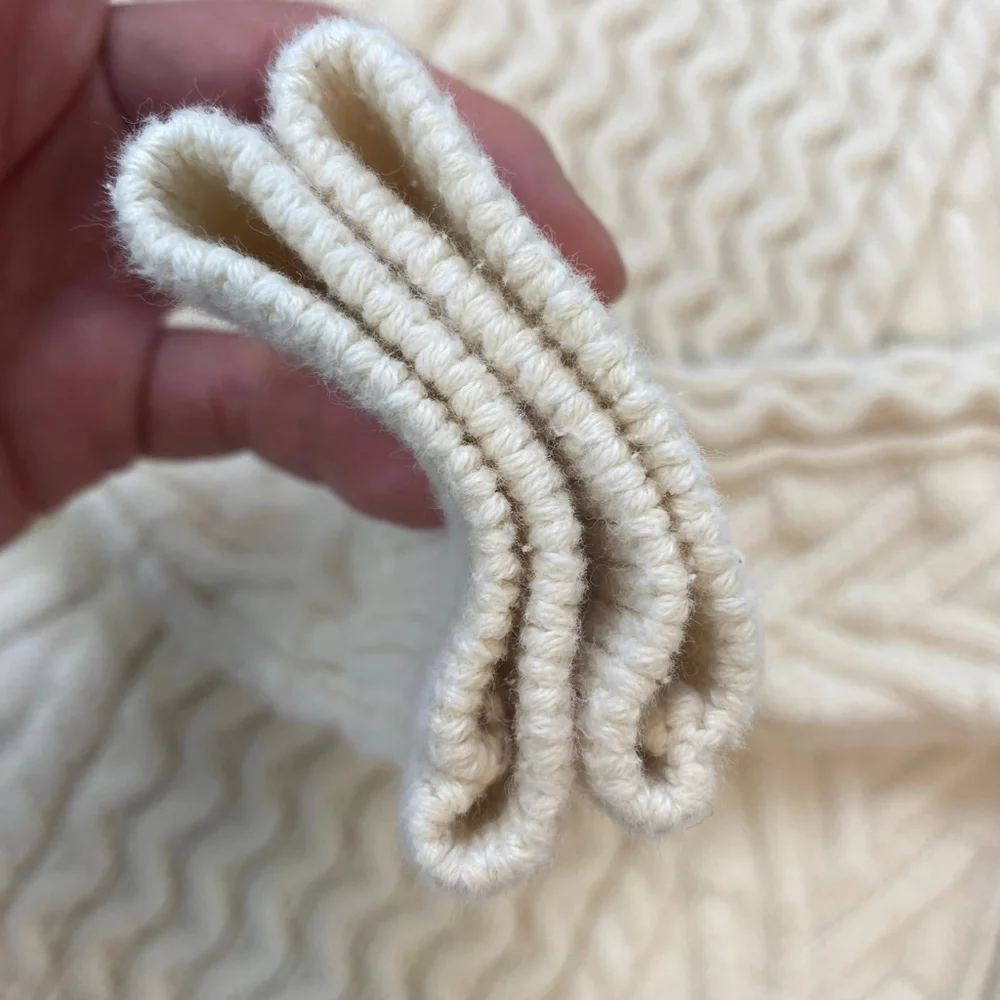 GAP Cable Knit Sweater Cream Womens XS Cottagecore Fisherman 3D Knit Heritage - Picture 12 of 13